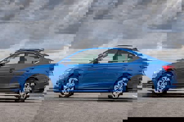 Skoda Octavia Mk4 — static side elevation